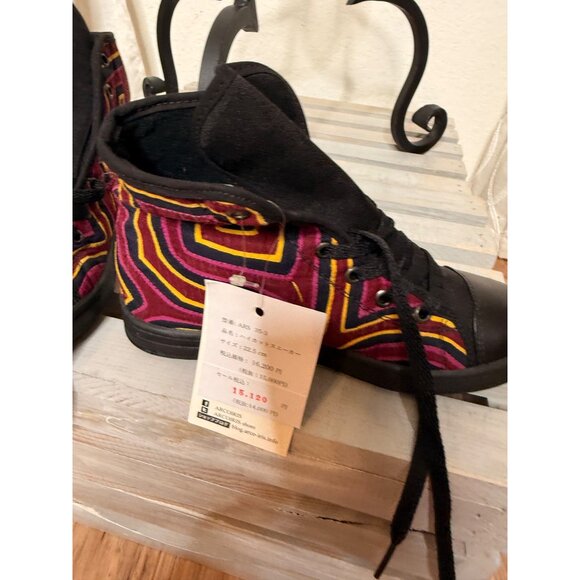 Handcrafted Arcoiris Mola Kuna of Panama Embroidered High-Top Sneakers 22.5cm 5 - Picture 4 of 16